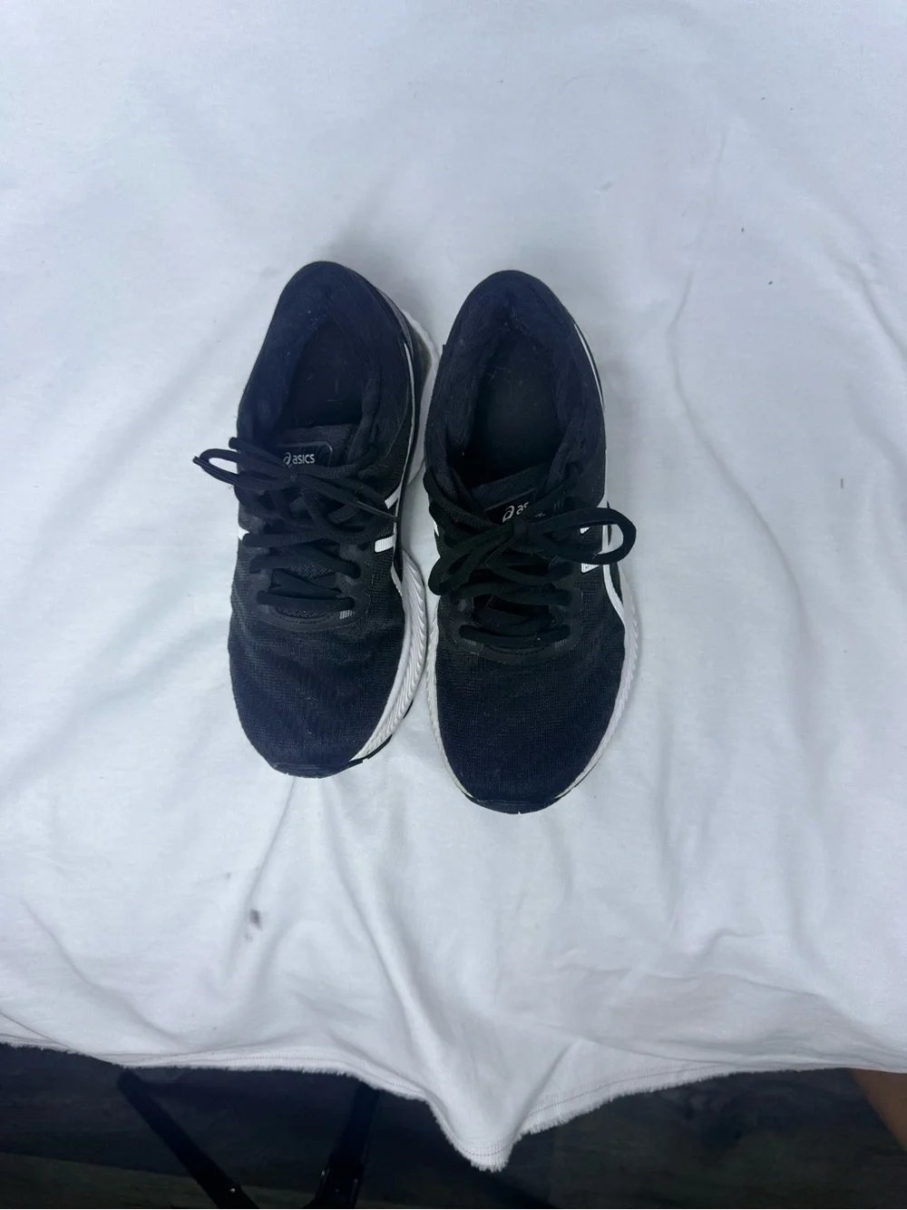 Asics breathable upper midsole